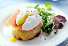 Lekker aardappelrecept met serranoham en ei