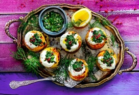 Gratins met crème fraîche en salsa verde